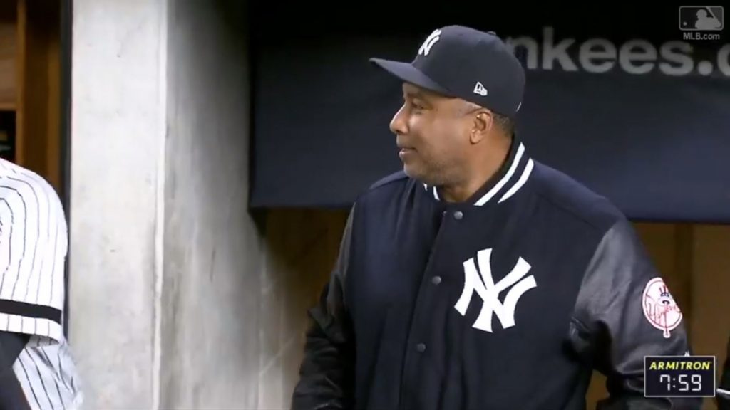 ヤンキース　バーニーウィリアムスユニフォーム ALCS第3戦 バーニー・ウィリアムスが始球式に登場 - MLB.JP | MLB日本