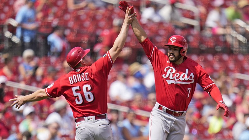 レッズ3連勝 秋山翔吾は好機で凡退も好守で勝利に貢献 - MLB.JP | MLB